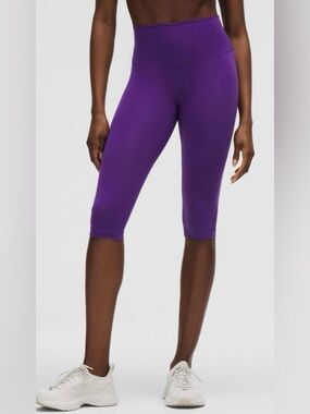 Lululemon Athletica NWT College Purple Wunder Train HR Crop 15”Leggings